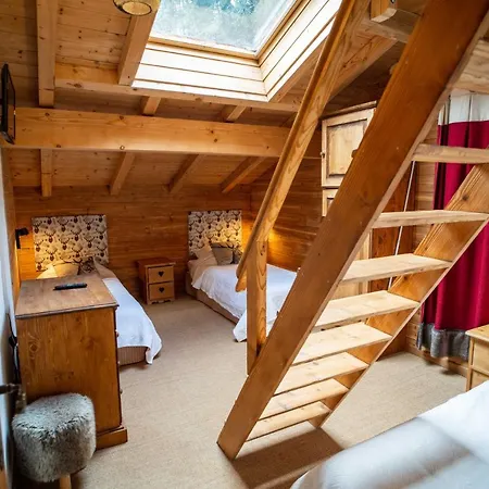Savoya Lodges, 4 Prives, De 2 A 40 Personnes Dağ evi