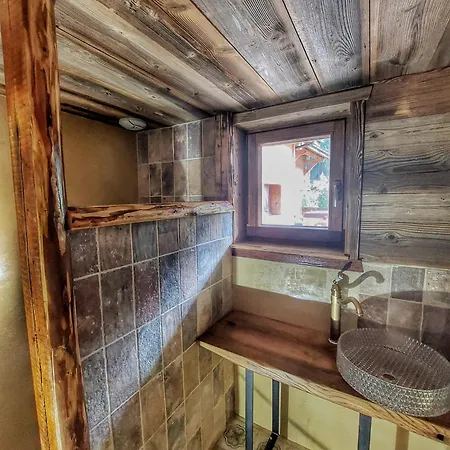 Savoya Lodges, 4 Prives, De 2 A 40 Personnes Châtel