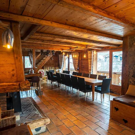 Savoya Lodges, 4 Prives, De 2 A 40 Personnes * Châtel