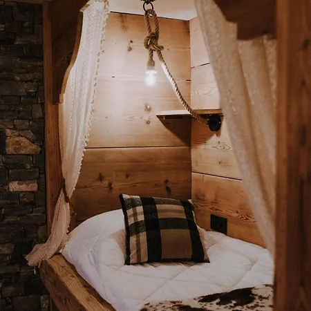 Savoya Lodges, 4 Prives, De 2 A 40 Personnes *