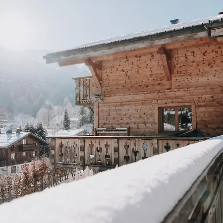 Savoya Chalet Chatel